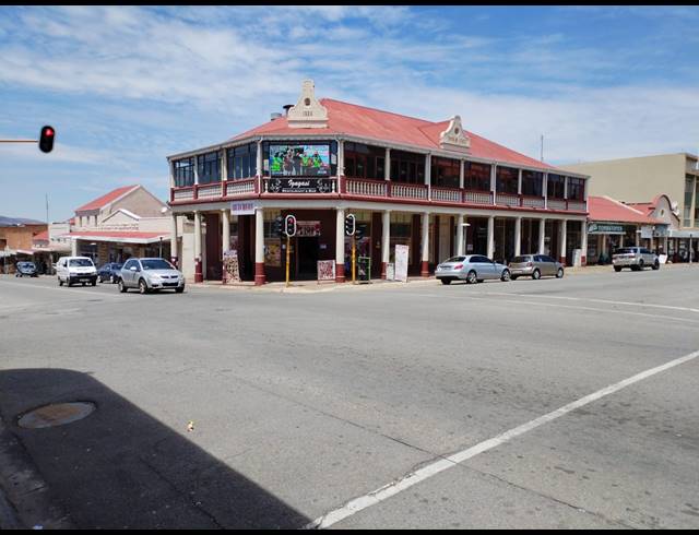 M² RETAIL FOR SALE IN HEIDELBERG CENTRAL